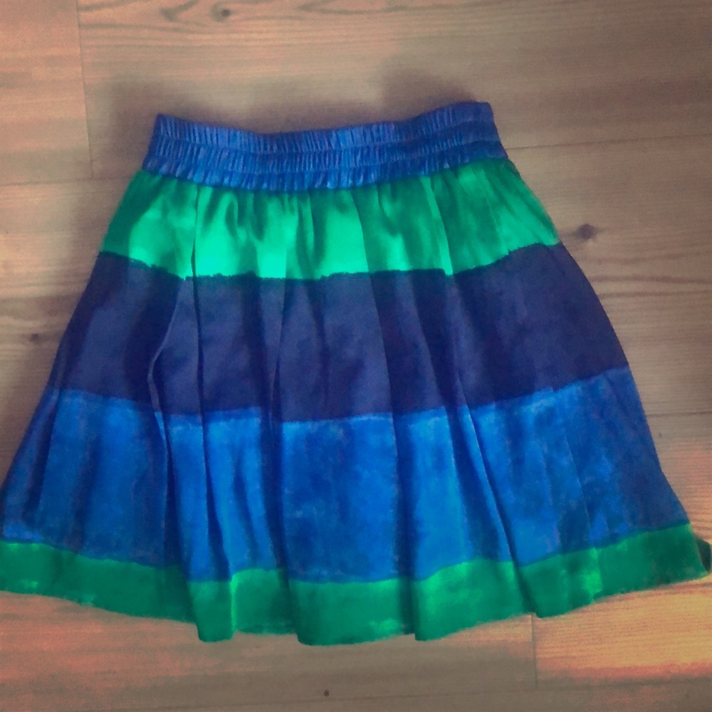 Artsy mini skirt